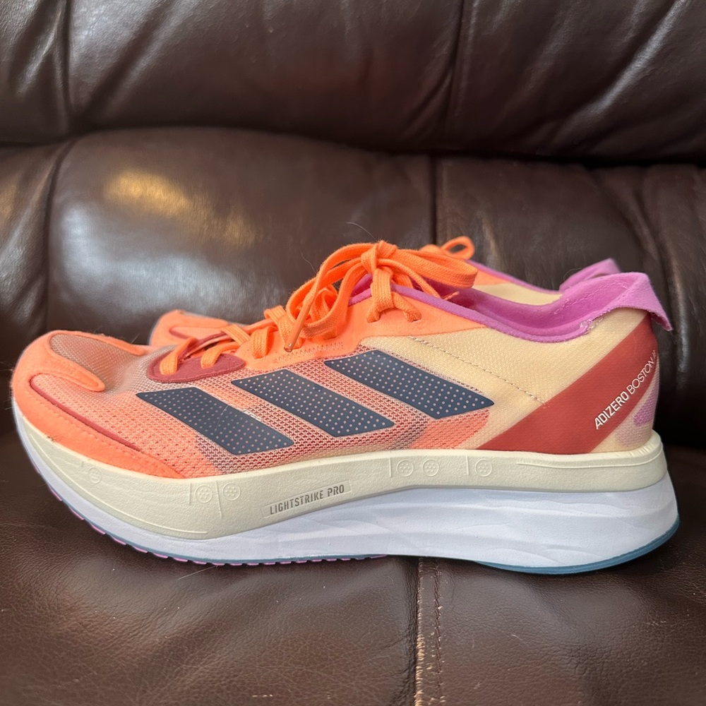 🌻ADIDAS Adizero Boston 11 Running Shoe